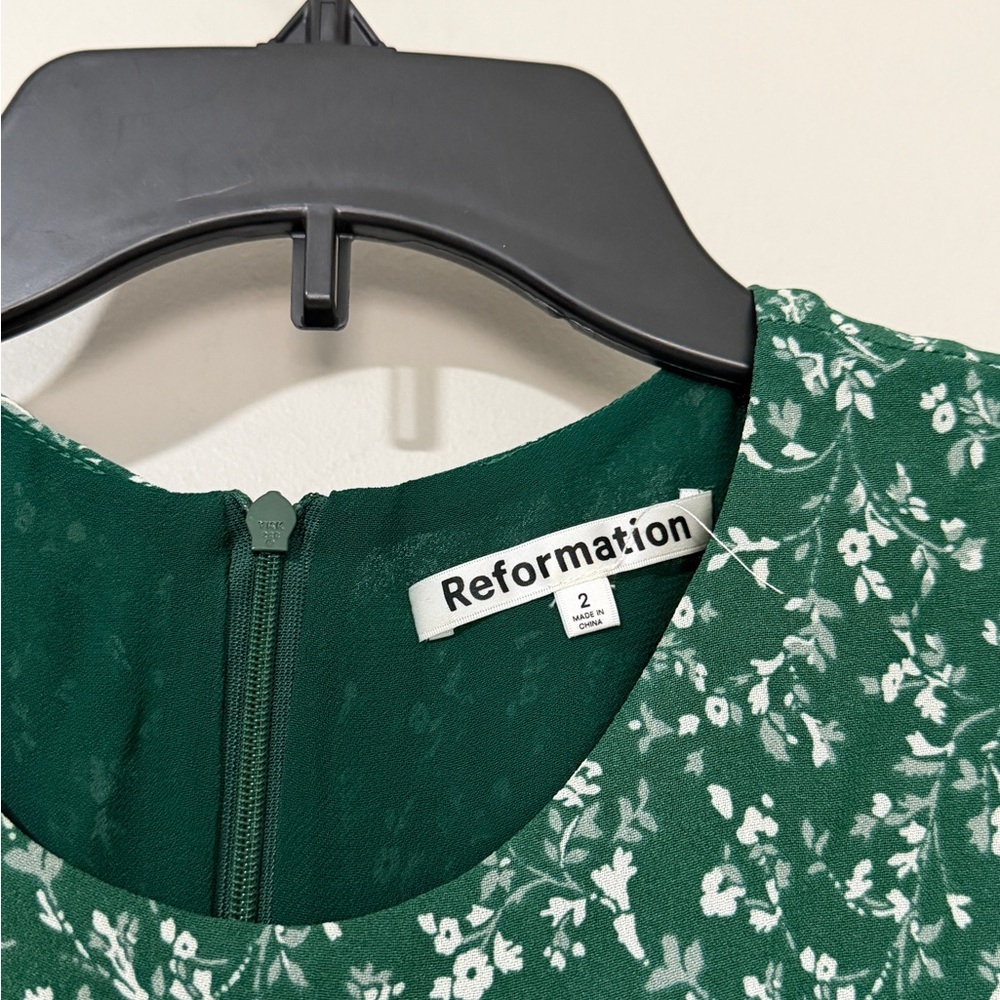 Reformation Beesly Dress in Parsley Size 2 - Picture 5 of 7